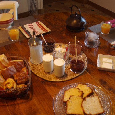 Le petit-déjeuner - Les Chaufourniers, chambres d'hôte, tables d